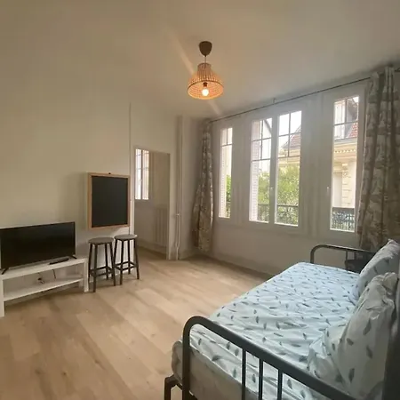 A Cosy 23 M² Pres Des Thermes