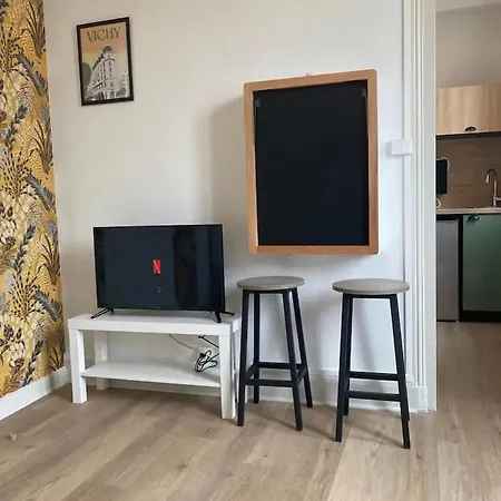 A Cosy 23 M² Pres Des Thermes Apartment *